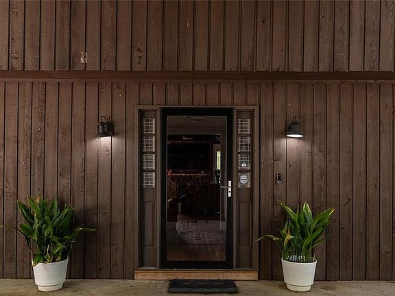 4th image of 552 Edgefield Dr