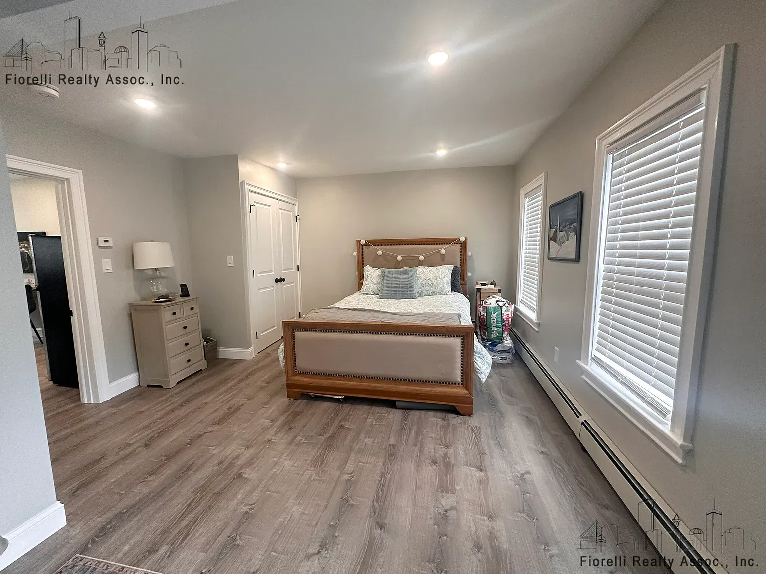 1 bed, 1.0 bath, $2,300 — Photo 2