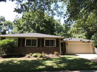 417 Genoa Dr, Ballwin, MO 63021