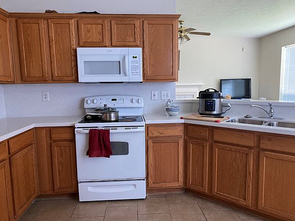 2nd image of 6406 Old Oaks Blvd