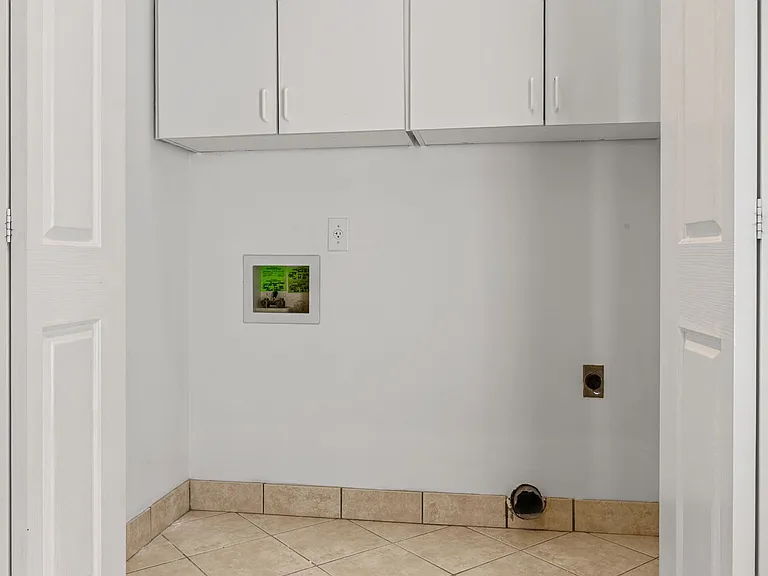 142 Big Ben Ct — Photo 16