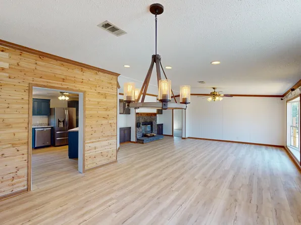 633 Lagoon Oaks Cir, Panama City Beach, FL 32408