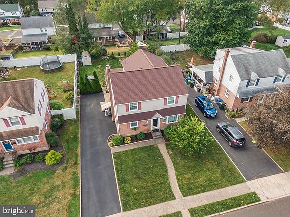 3rd image of 2944 Kanes Rd