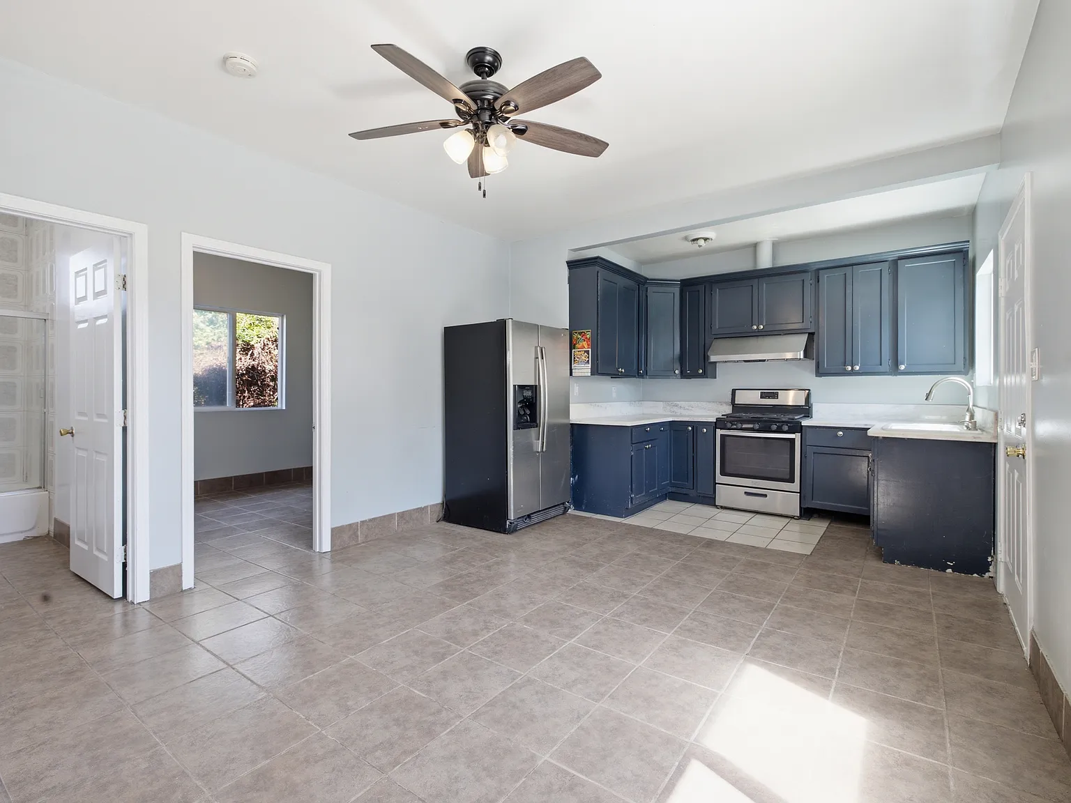 2 bed, $2,700 — Photo 2