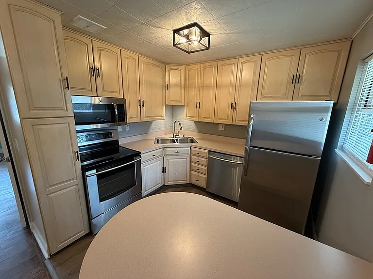 8862 Zodiac Dr — Photo 6