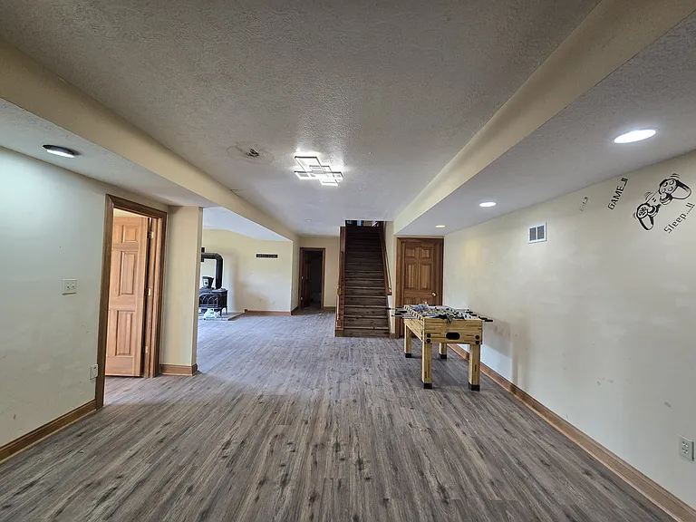 3034 Russell Rd — Photo 18