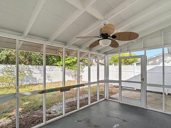 2nd image of 421 Oleander Cir