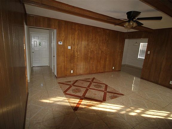 4th image of 4003 Topaz Dr