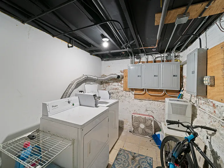 5009 W Montrose Ave #G — Photo 10