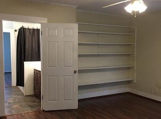 1912 Avenue E, Bay City, TX 77414