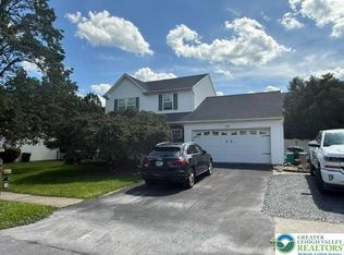 2170 Black Forest Dr N, Coplay, PA 18037