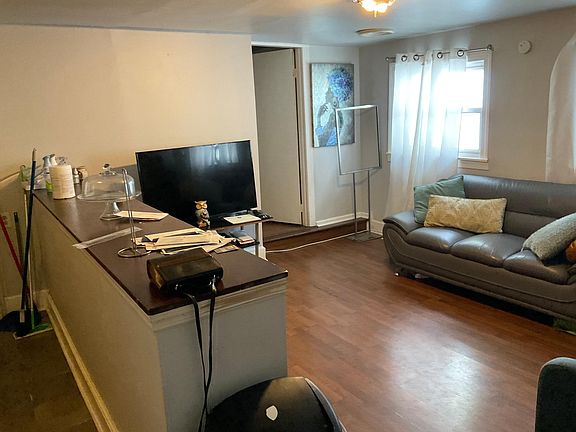 5th image of 38 N 40th St Floor 3