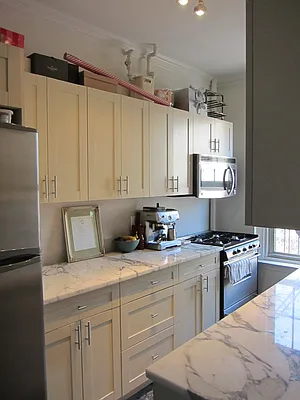 Rented by Avi Nash Associates | media 13