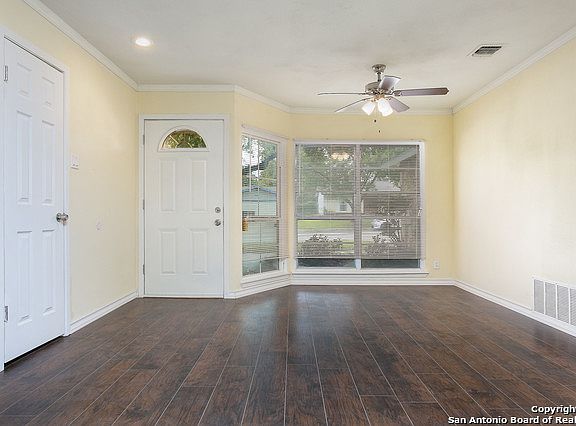 3rd image of 9750 Heritage Farm
