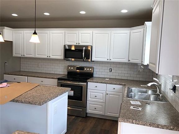 5th image of 8212 Madison Ln