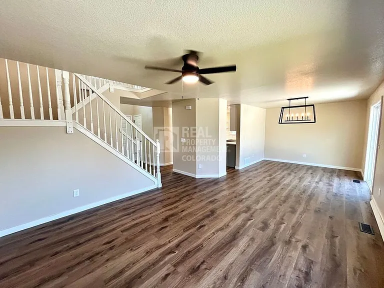 6296 Grand Mesa Dr — Photo 2