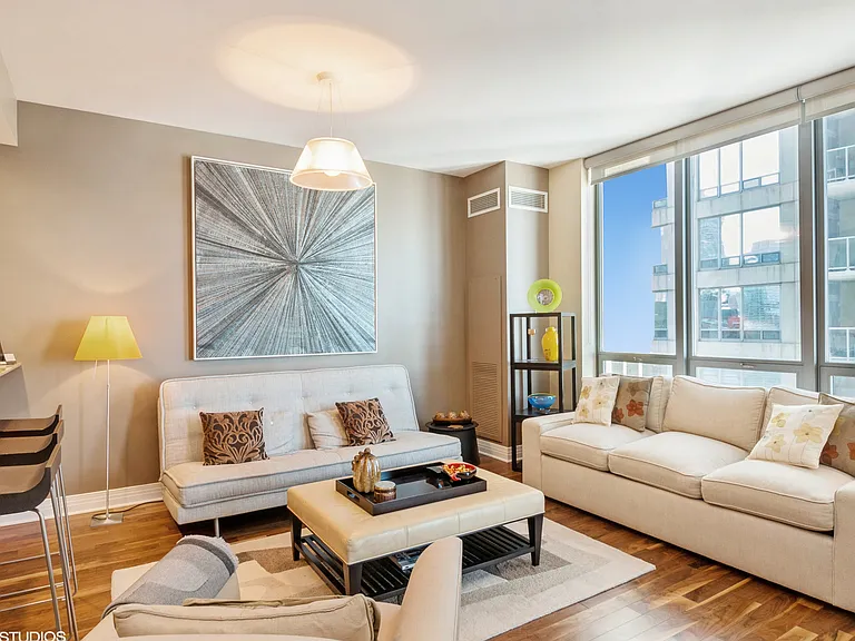 600 N Lake Shore Dr #3310 — Photo 5