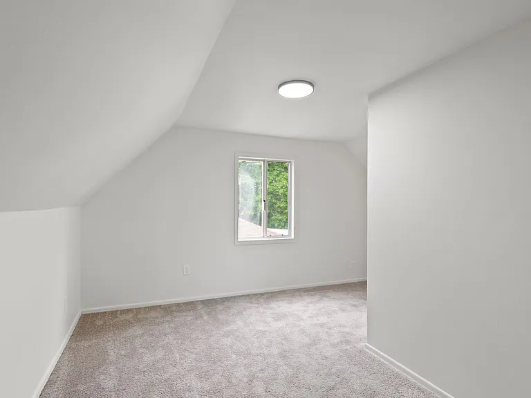 2521 W Sanson Ave — Photo 19
