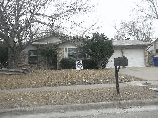 1st image of 1004 S 27th St