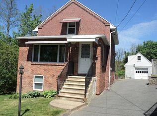 3 Grape St, Chicopee, MA 01013