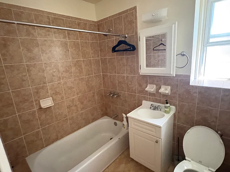 430 Ocean Pkwy #1 — Photo 6