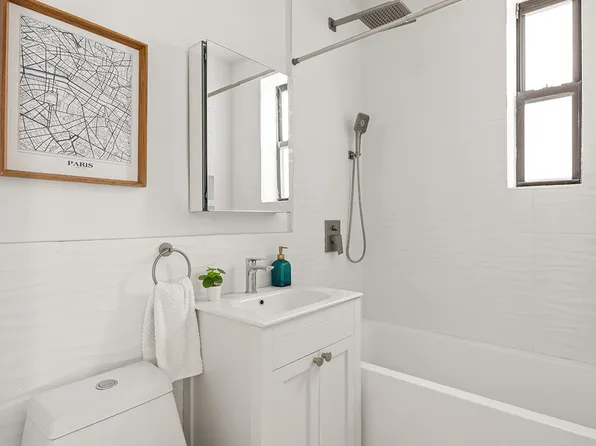 657 East 26th Street image 6 of 6