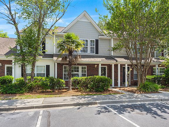 2nd image of 701 Elm Hall Cir