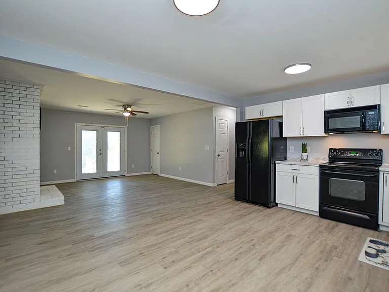 5385 Macy Grove Rd — Photo 8