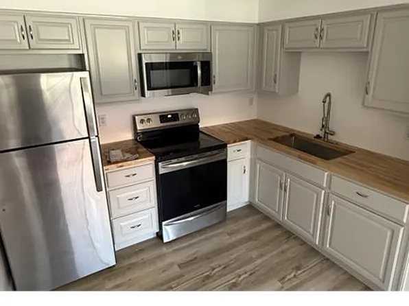 2701 E Tierra Buena Ln APT 3, Phoenix, AZ 85032