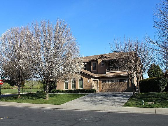 3rd image of 203 Woodside Dr