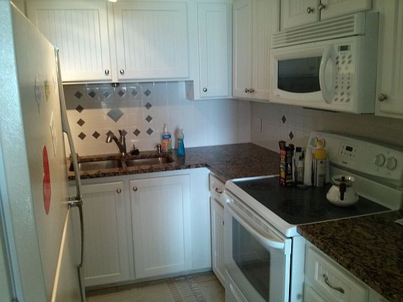 4th image of 3580 S Ocean Shore Blvd APT 501