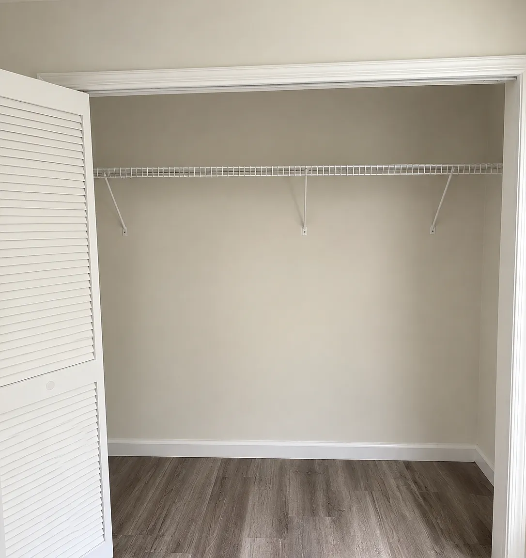 2 bed, 957 sqft, $900 — Photo 2