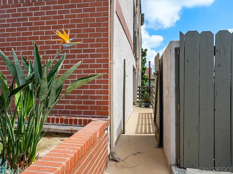 909 Sutter St #105 — Photo 49