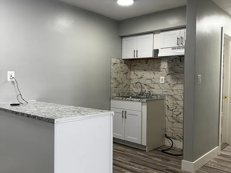 337 E Grand Ave #6A — Photo 5