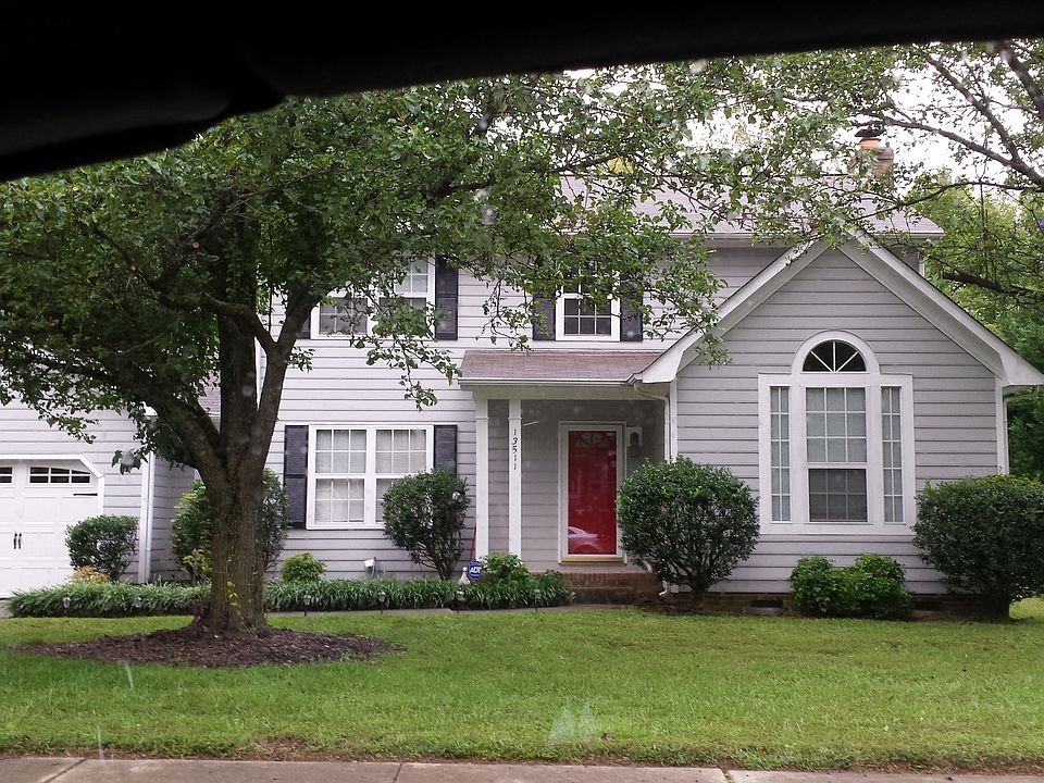 10/2014 New Exterior Paint