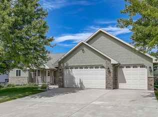 1042 Maple St, Lomira, WI 53048