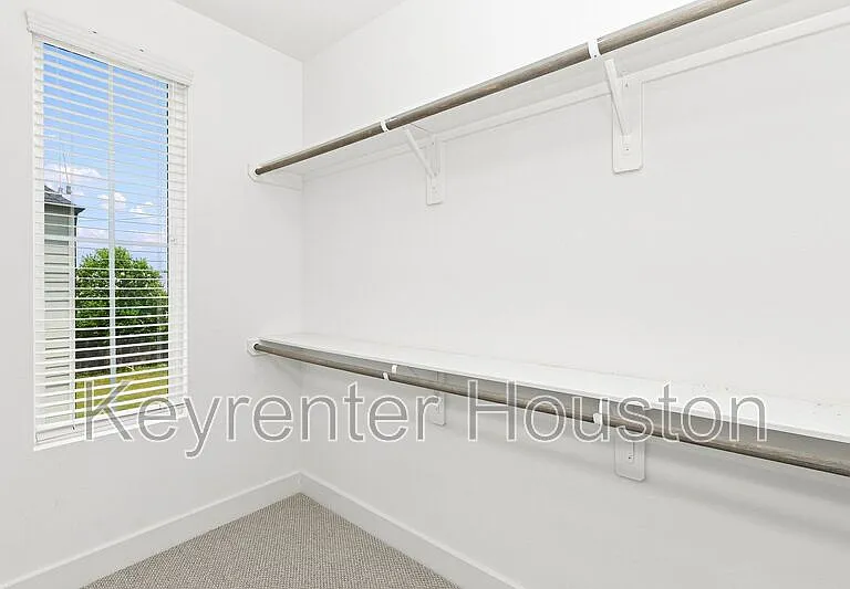2908 Stevens St — Photo 7
