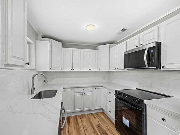 3rd image of 3235 Keating Rd