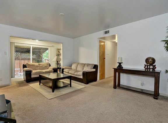 4th image of 1357 Phelps Ave APT 7