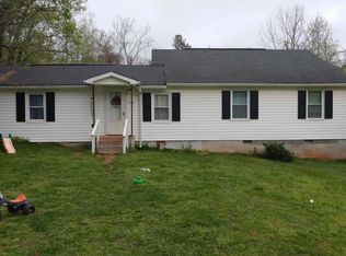 219 Sunview Dr, Siler City, NC 27344