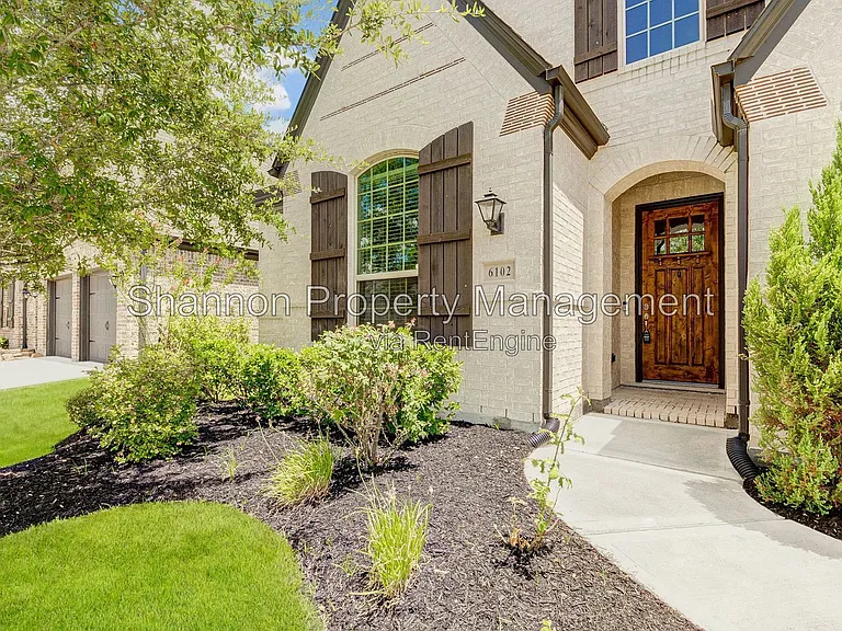 6102 Grace Falls Dr — Photo 2