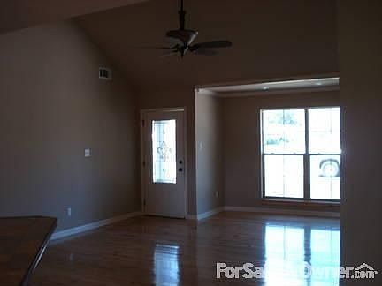 3rd image of 107 Tunney Dr