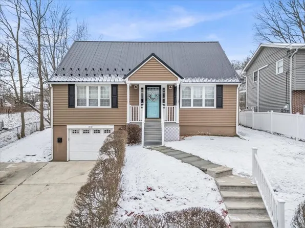 219 N Hudson St, Johnson City, NY 13790