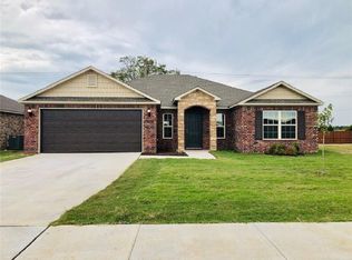 6102 SW Chalkstone Rd, Bentonville, AR 72713