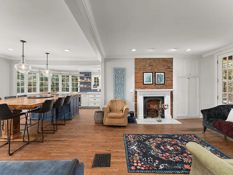 732 Orchard Ter — Photo 15