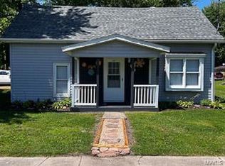 405 Washington St, Keyesport, IL 62253