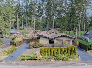 991 E Manzanita Dr, Union, WA