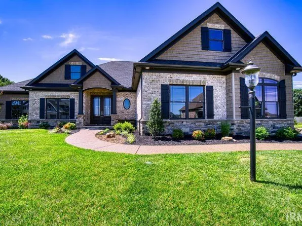 2017 Chadwick Dr, Newburgh, IN 47630