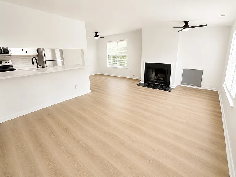 2484 Winding Hills Dr — Photo 6