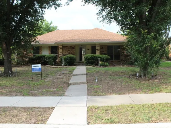 1538 Summerwind Ln, Lewisville, TX 75077